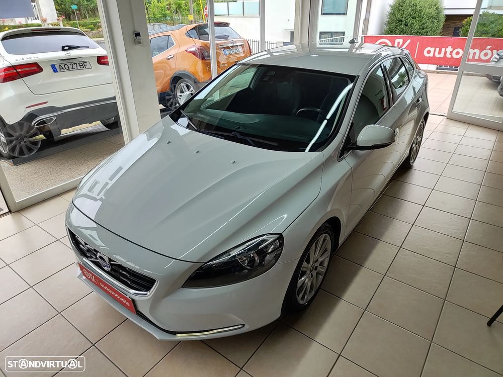 Volvo V40 D2 Momentum - 6