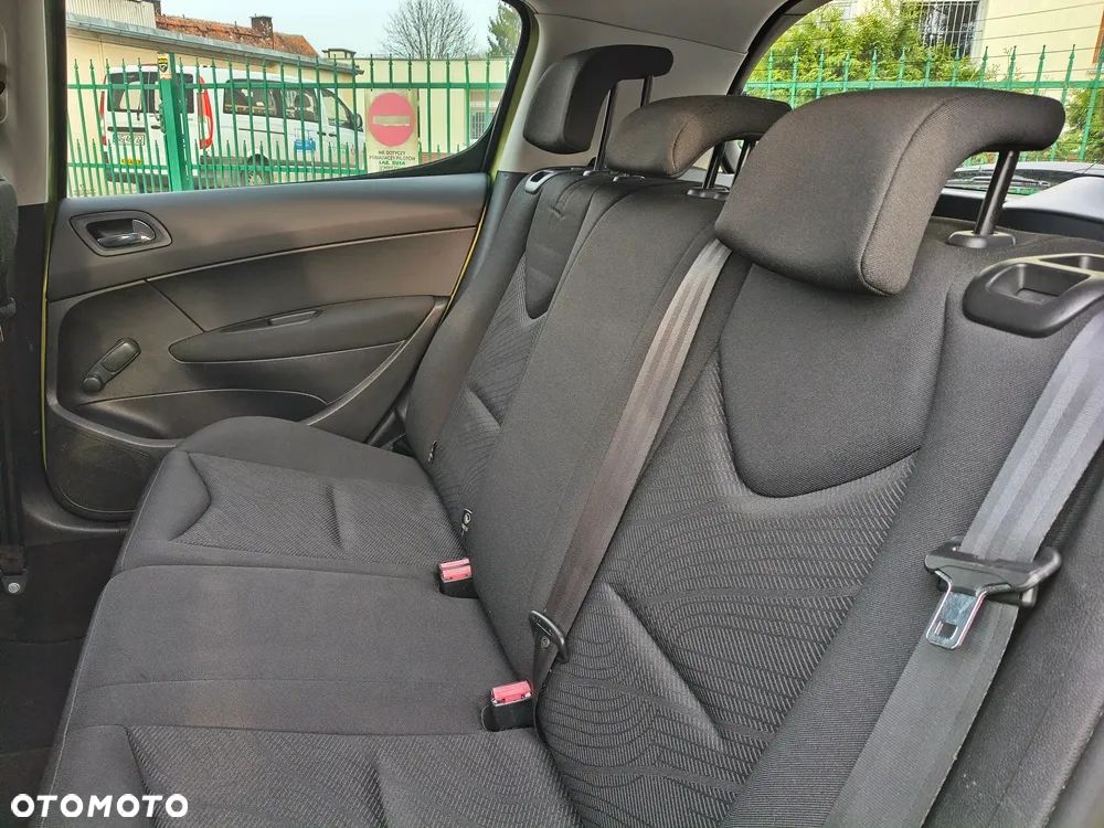 Peugeot 308 1.4 Trendy - 29