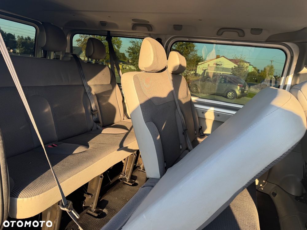 Opel Vivaro - 18