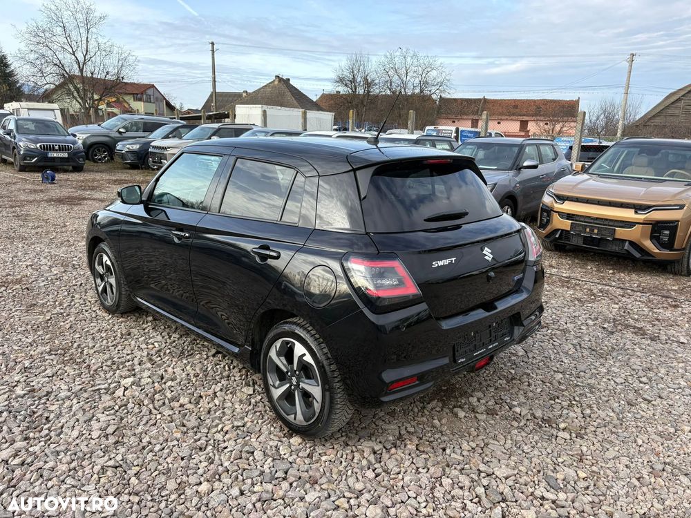 Suzuki Swift 1.2 Dualjet 12V CVT MHEV Spirit - 3