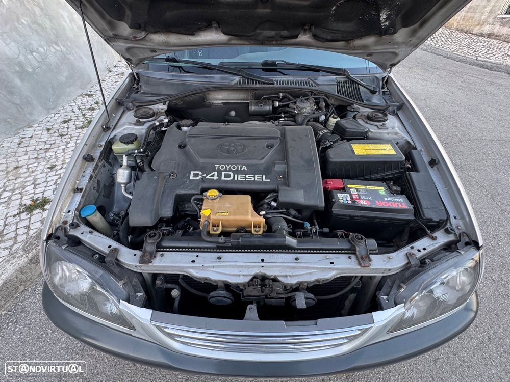 Toyota Avensis Sedan 2.0 D4D Luna - 9