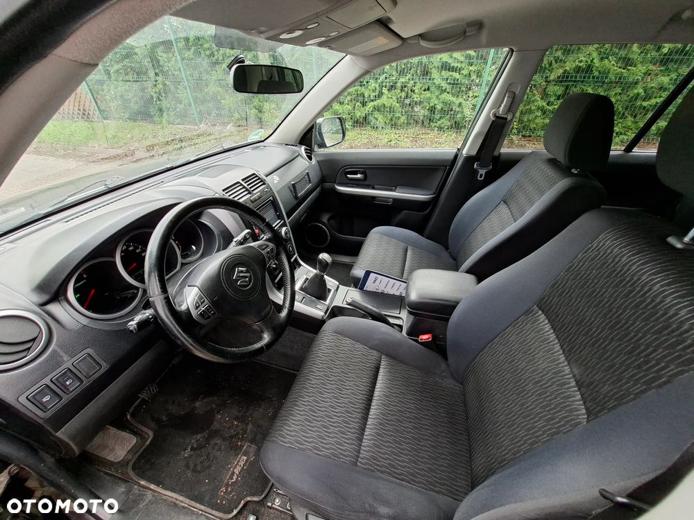 Suzuki Grand Vitara 1.9 DDiS Club - 4