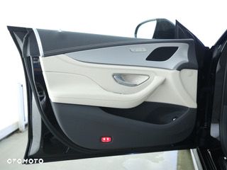 Mercedes-Benz CLS - 11