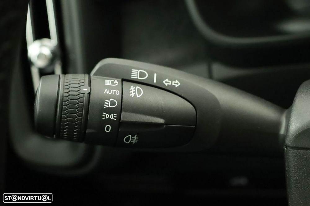 Volvo XC 40 2.0 B3 Essential - 19