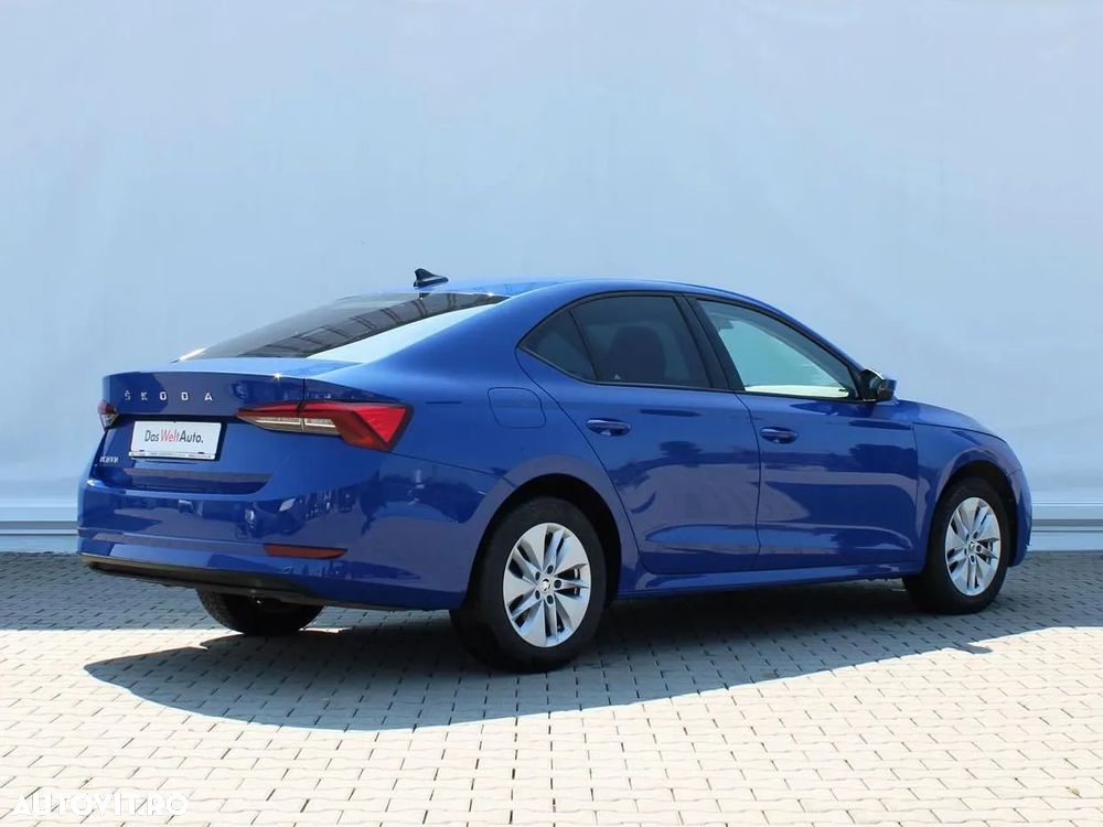 Skoda Octavia 2.0 TDI DSG Ambition - 5