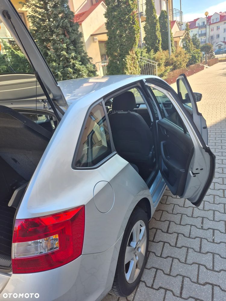 Skoda RAPID 1.2 TSI Ambition - 9