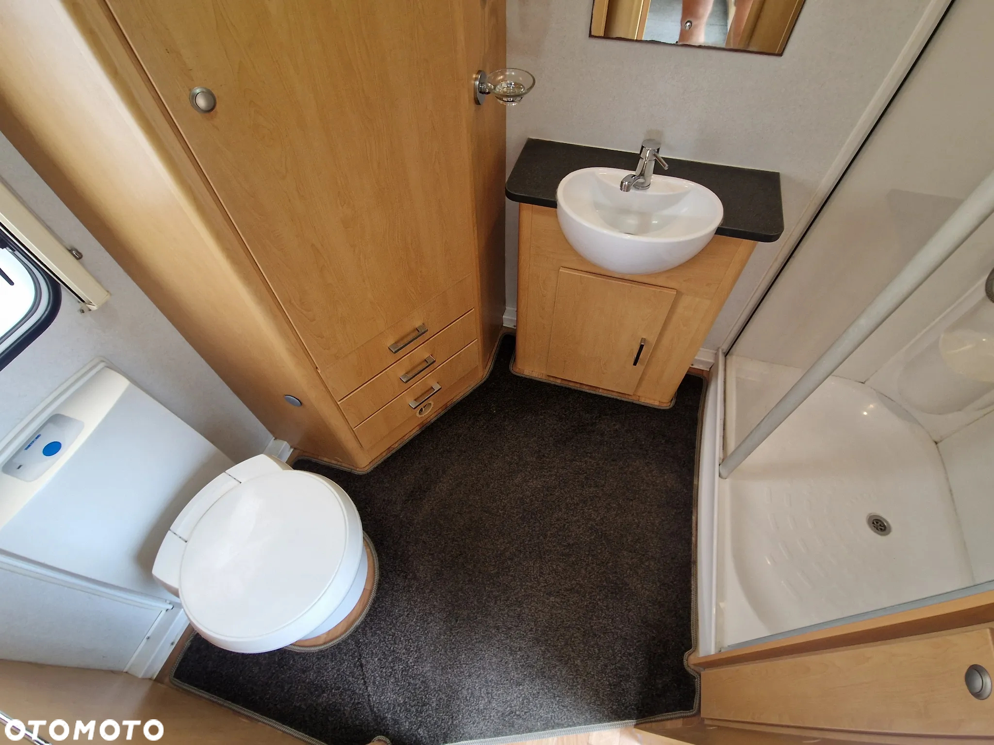 Elddis Xplore 402 - 8