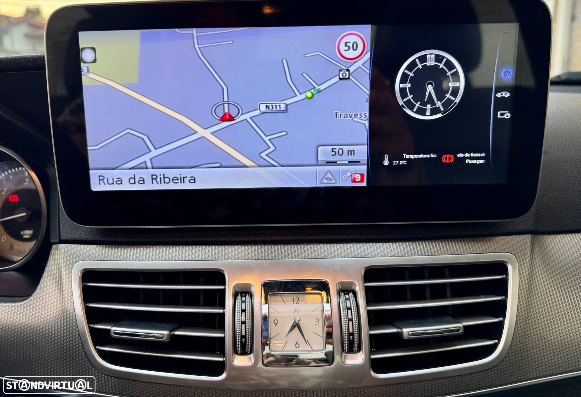 Mercedes-Benz E 300 Bluetec Hybrid Avantgarde - 19