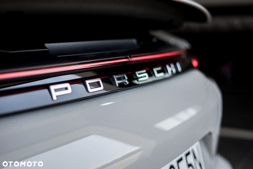 Porsche Panamera - 4