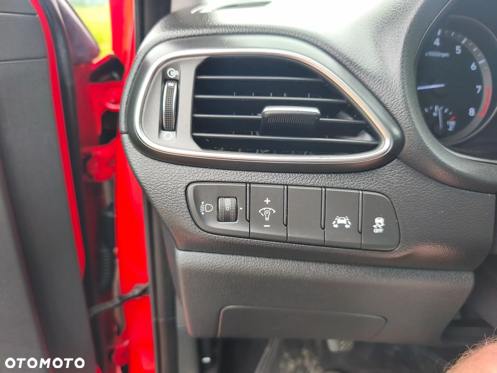 Hyundai i30 1.4 Classic - 9