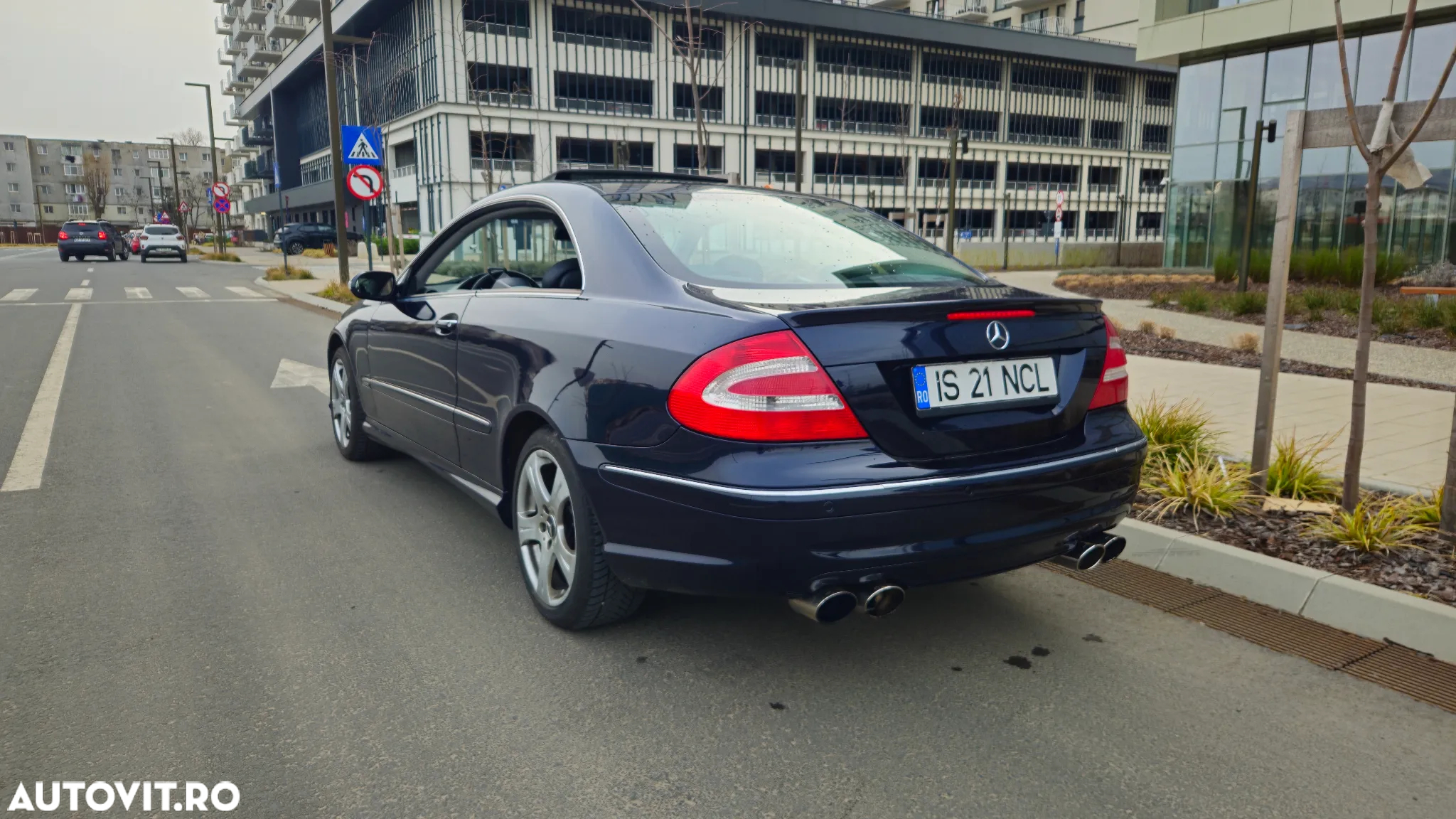 Mercedes-Benz CLK - 11