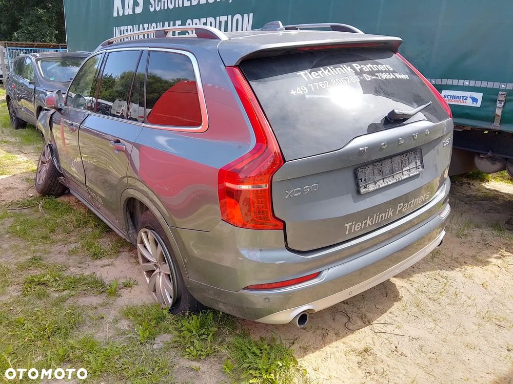 Volvo XC 90 D5 AWD Geartronic Momentum - 5