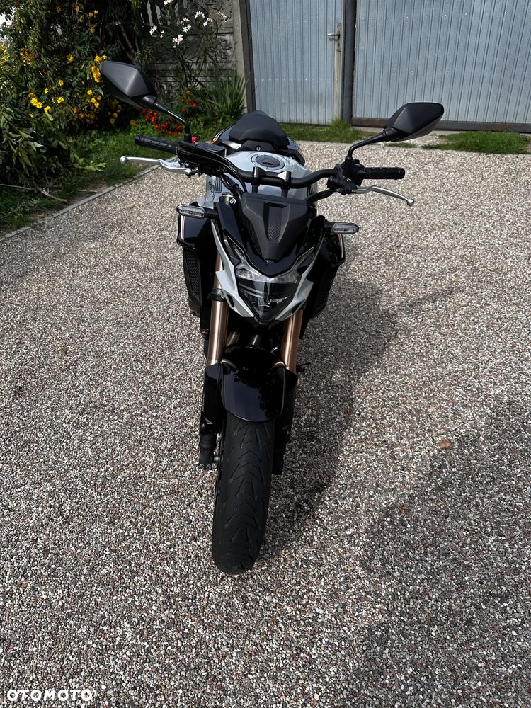 Honda CB - 3