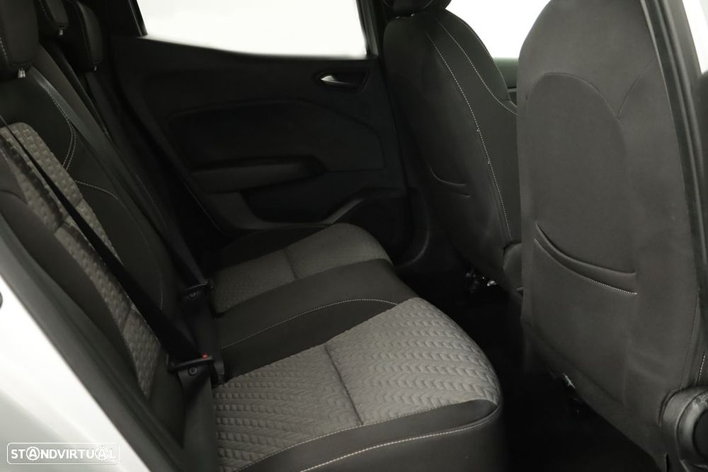 Renault Clio 1.0 TCe Evolution - 23