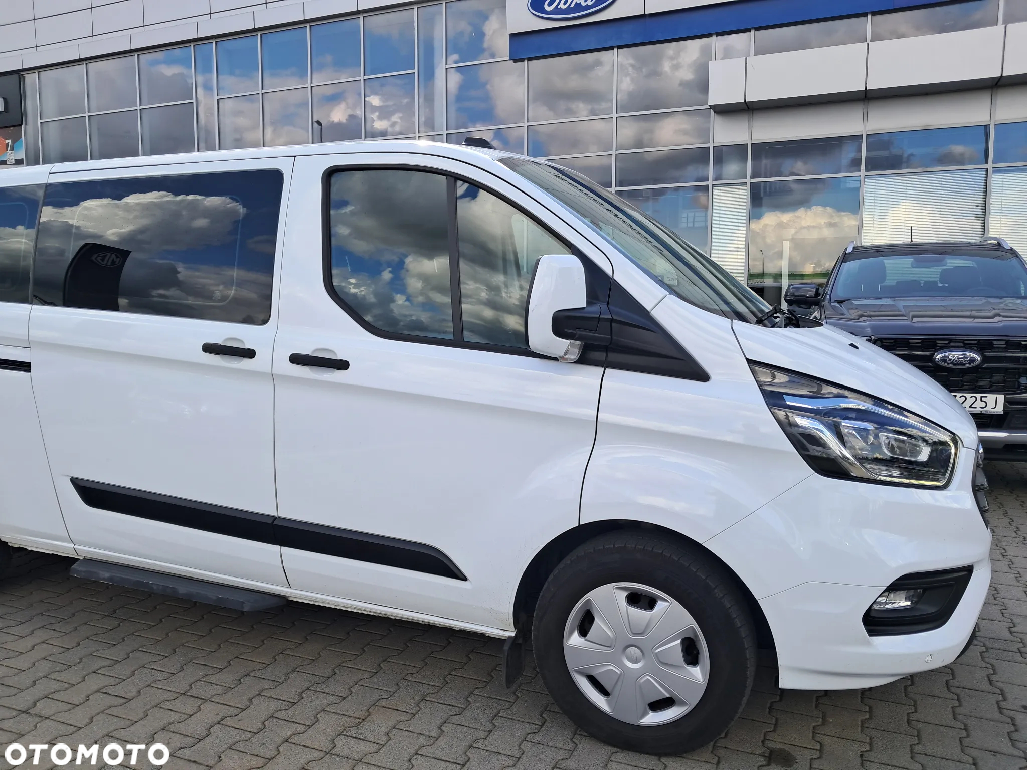 Ford Transit Custom Kombi 320 L2H1 Trend - 10