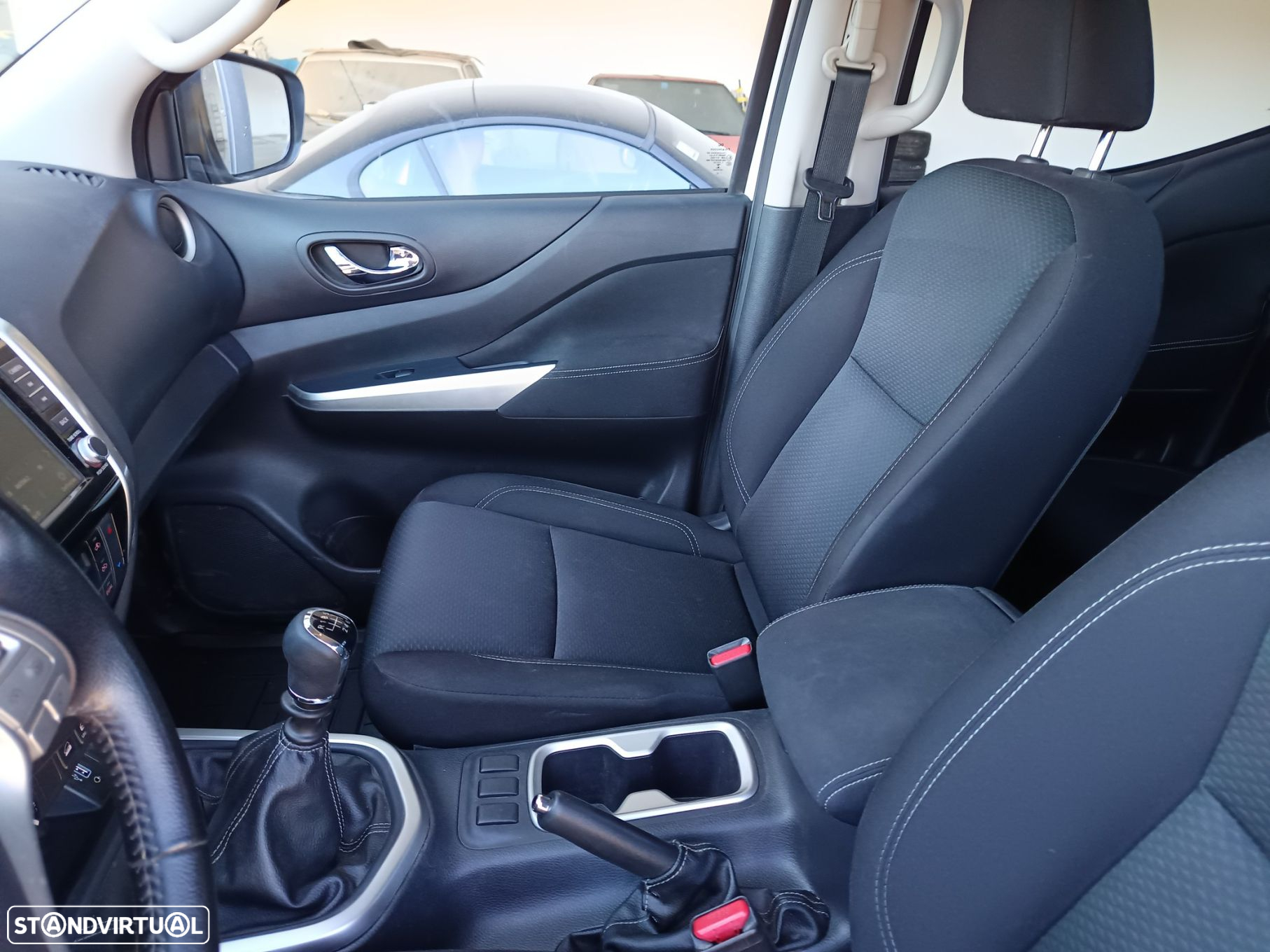 Nissan Navara 2.3 dCi CD 4WD N-Connecta Nav - 21