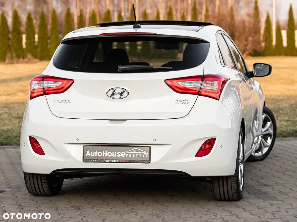 Hyundai i30 1.6 CRDi Automatik Trend - 10