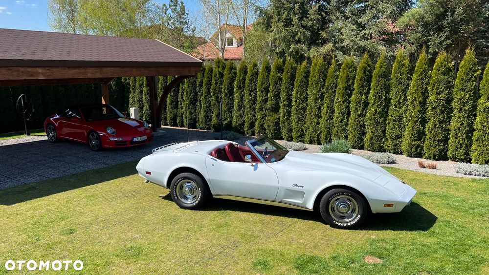Chevrolet Corvette - 35