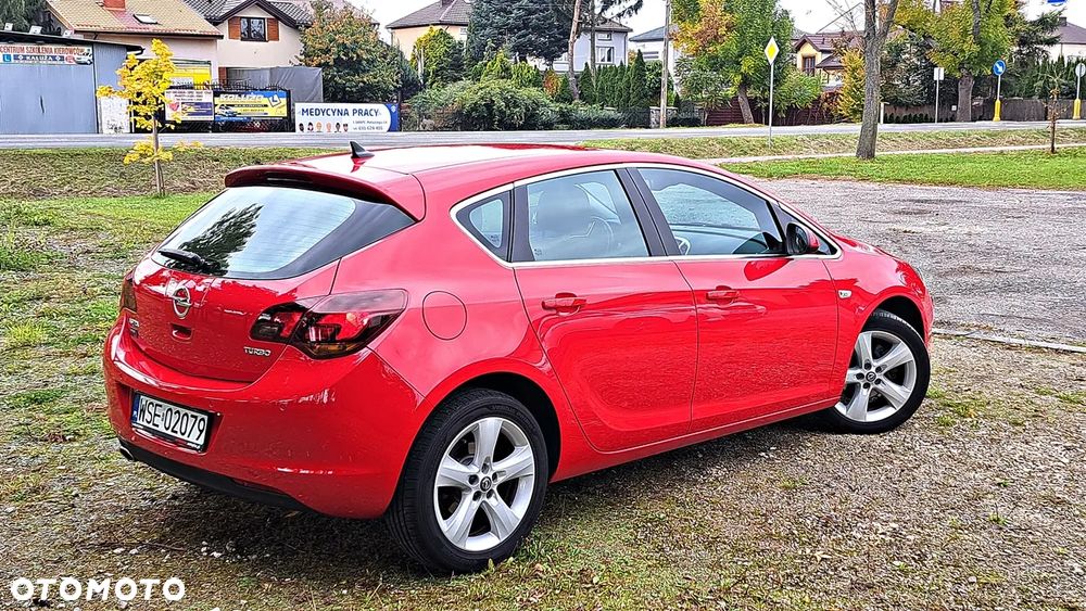 Opel Astra 1.4 Turbo Cosmo - 14