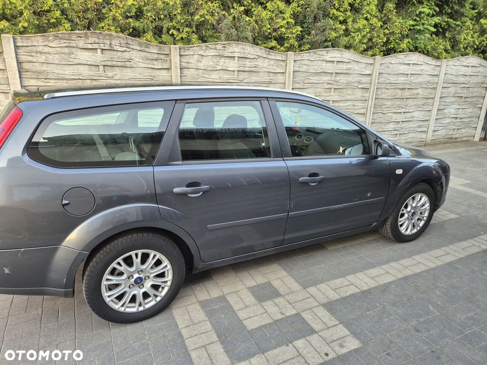 Ford Focus 1.6 TDCi Ghia - 2