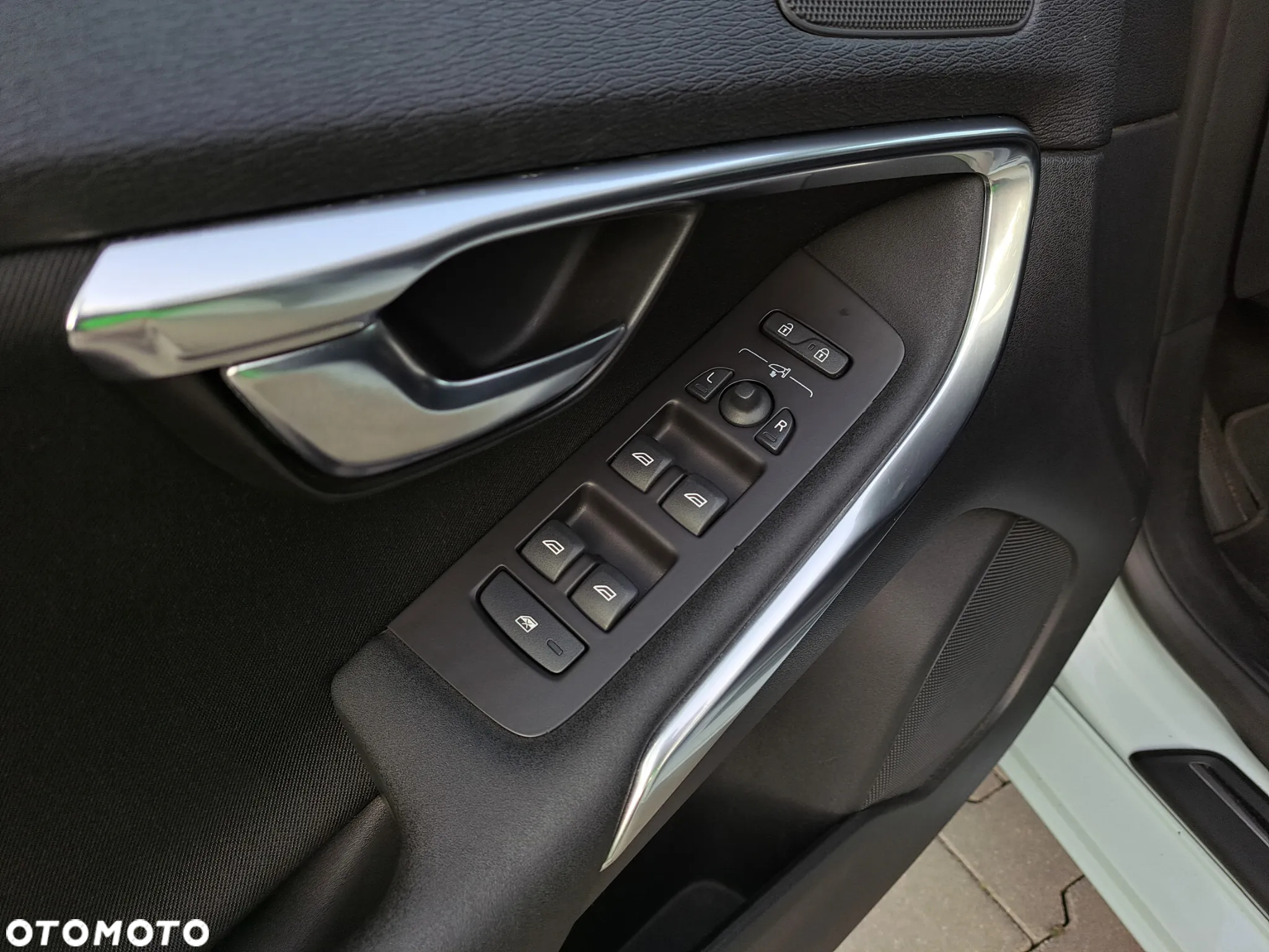Volvo V40 - 18