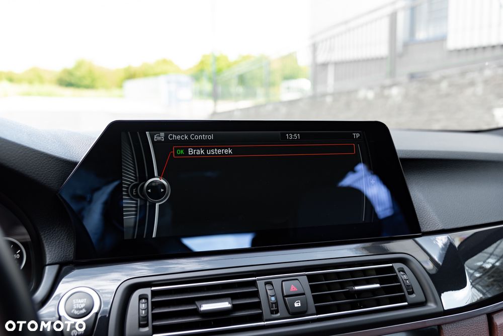 BMW Seria 5 535d xDrive Sport-Aut - 36
