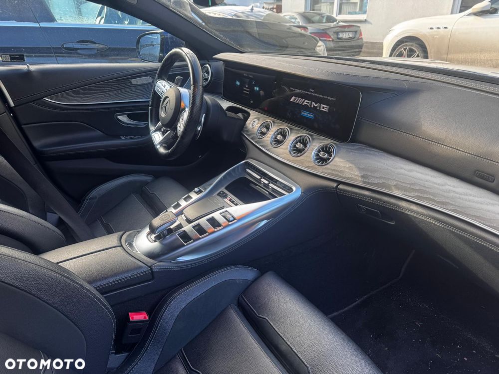 Mercedes-Benz AMG GT - 6