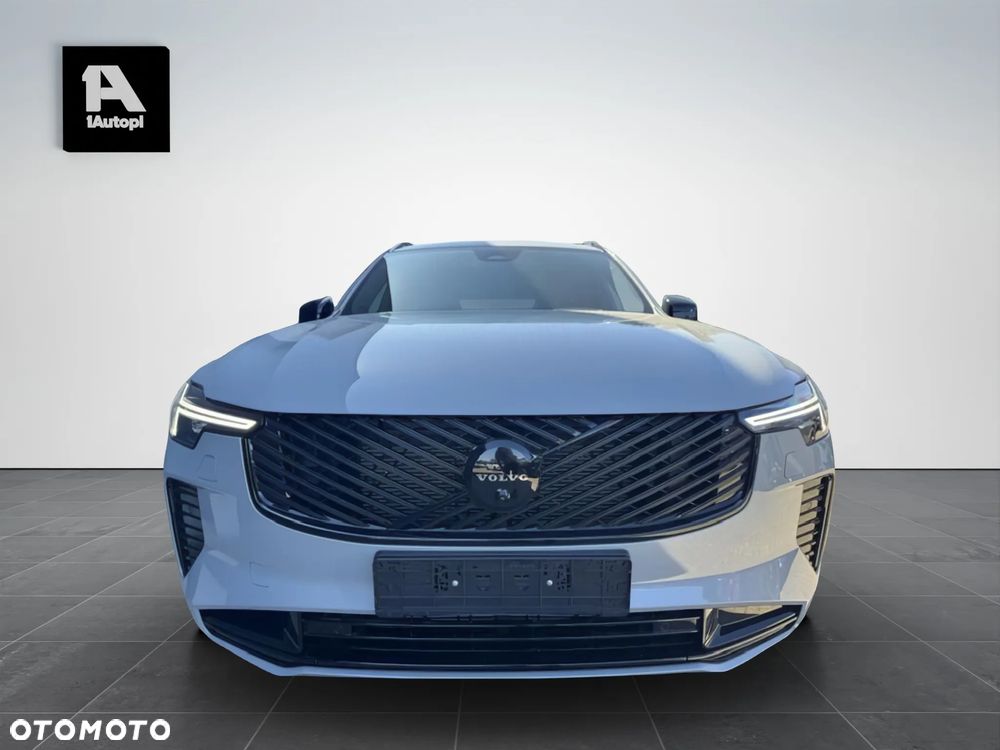 Volvo XC 90 T8 AWD Plug-In Hybrid Ultra Black Edition 7os - 4