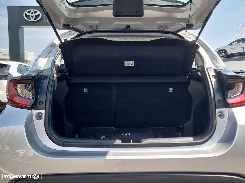 Toyota Yaris - 11