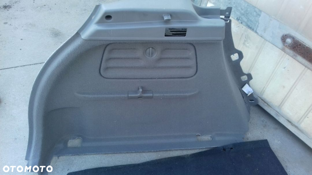 Tapicerka Renault Scenic II 03-09r. wykładzina podłoga bagażnika boczki KOMPLET - 6