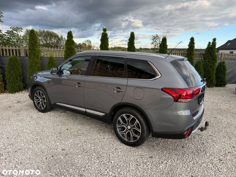 Mitsubishi Outlander - 7