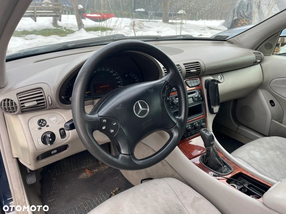 Mercedes-Benz Klasa C 220 T CDI Classic - 6