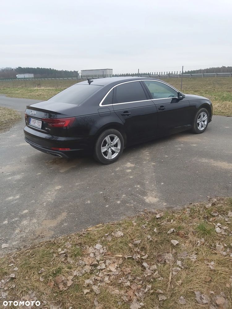 Audi A4 Limousine 30 TDI S tronic design - 10