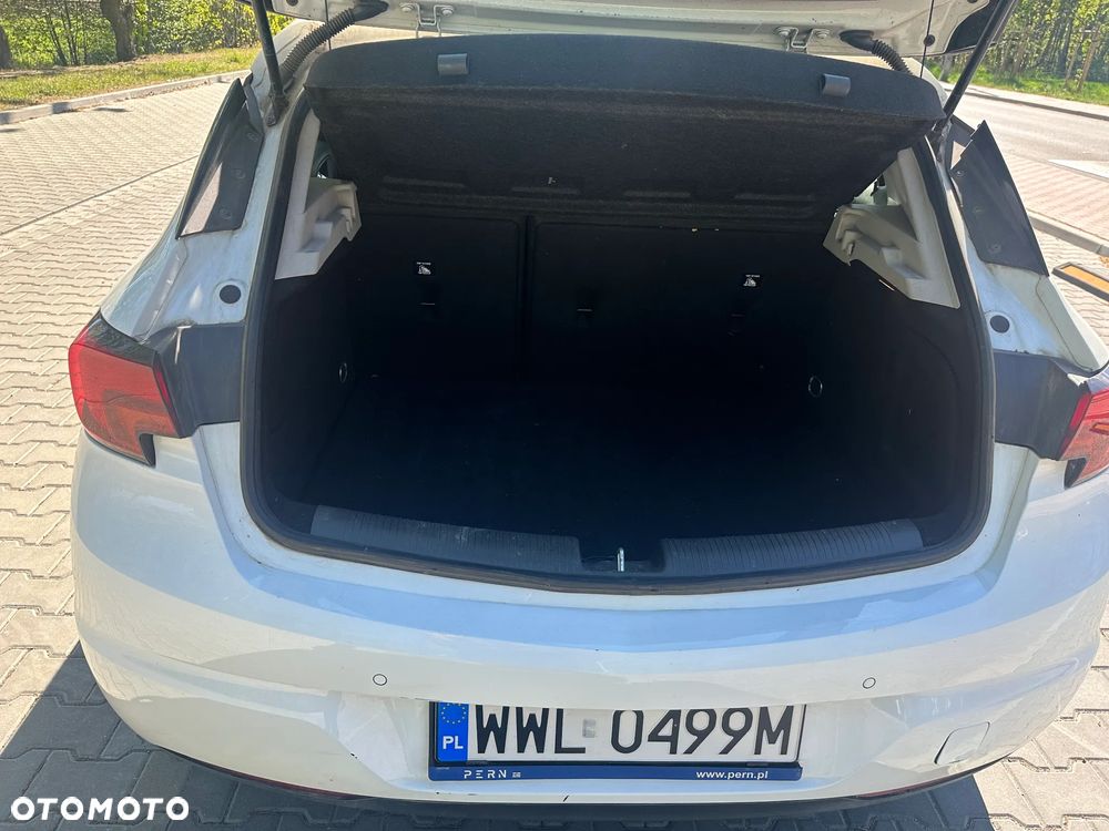 Opel Astra 1.4 T Enjoy - 9