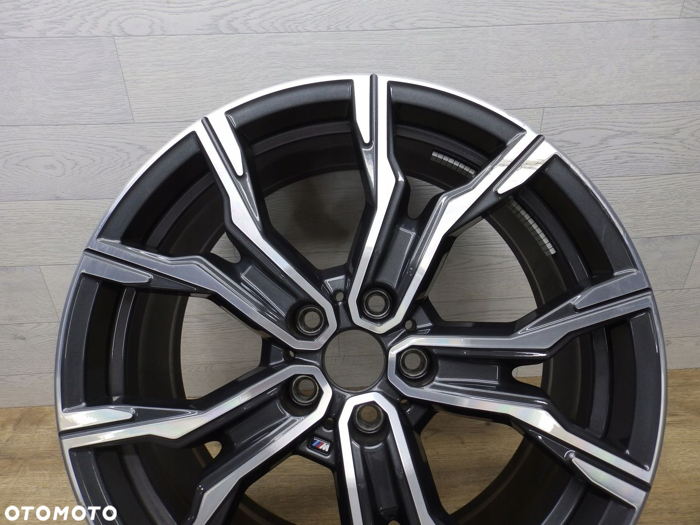 Felga BMW X1 X2 F39 F48 M-Pakiet E8Jx19H2 Et47 5x112 - 3