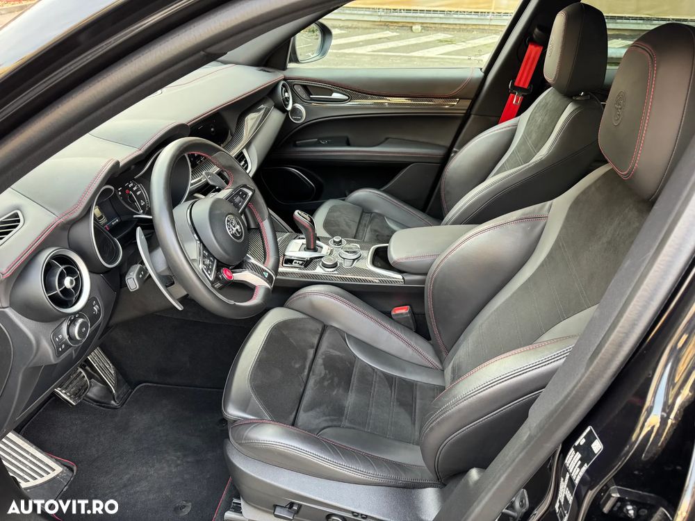 Alfa Romeo Stelvio 2.9 V6 Turbo AWD AT8 Quadrifoglio - 27