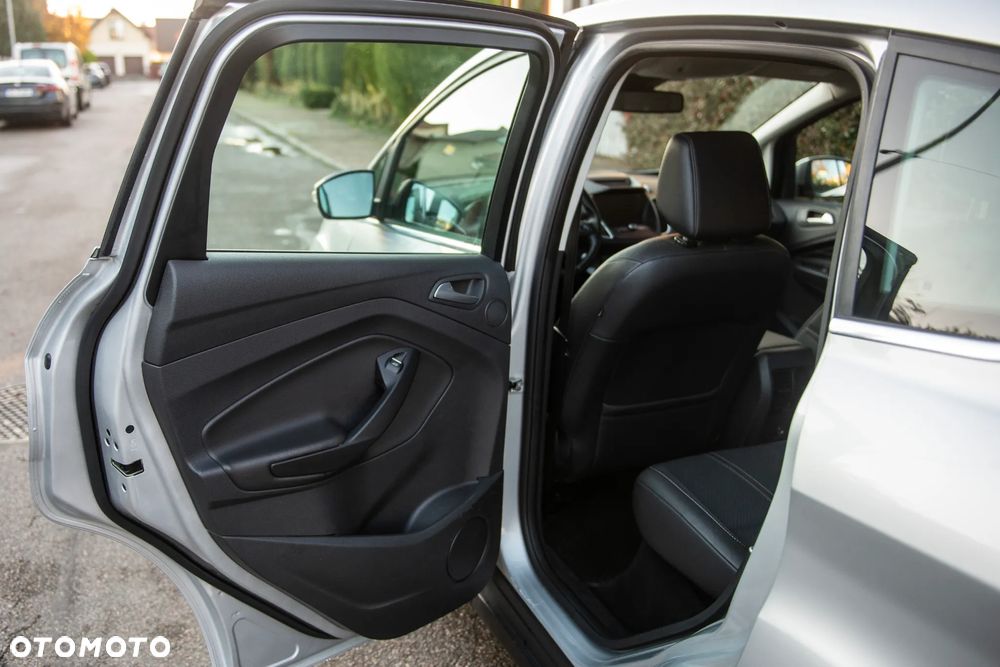 Ford C-MAX Diesel Titanium - 21