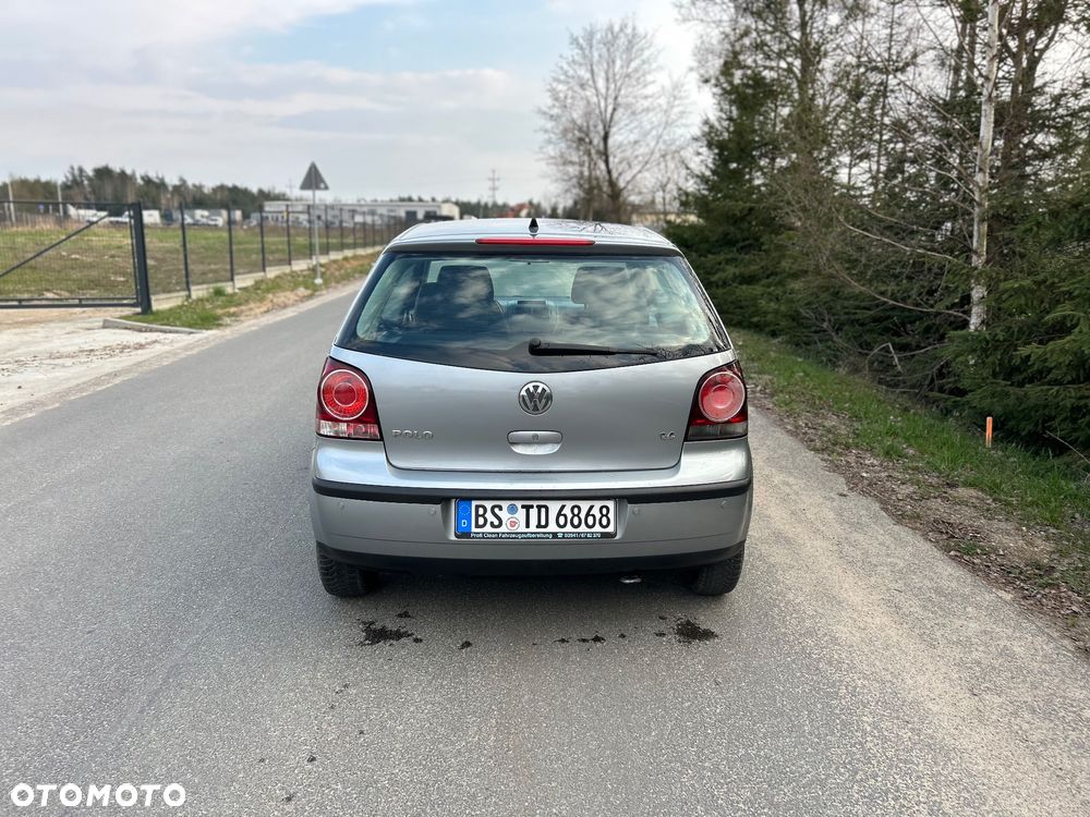 Volkswagen Polo 1.4 16V Sportline - 9