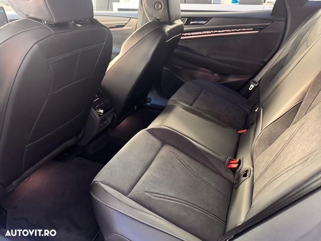 Volkswagen ID.7 77 kWh Pro - 7