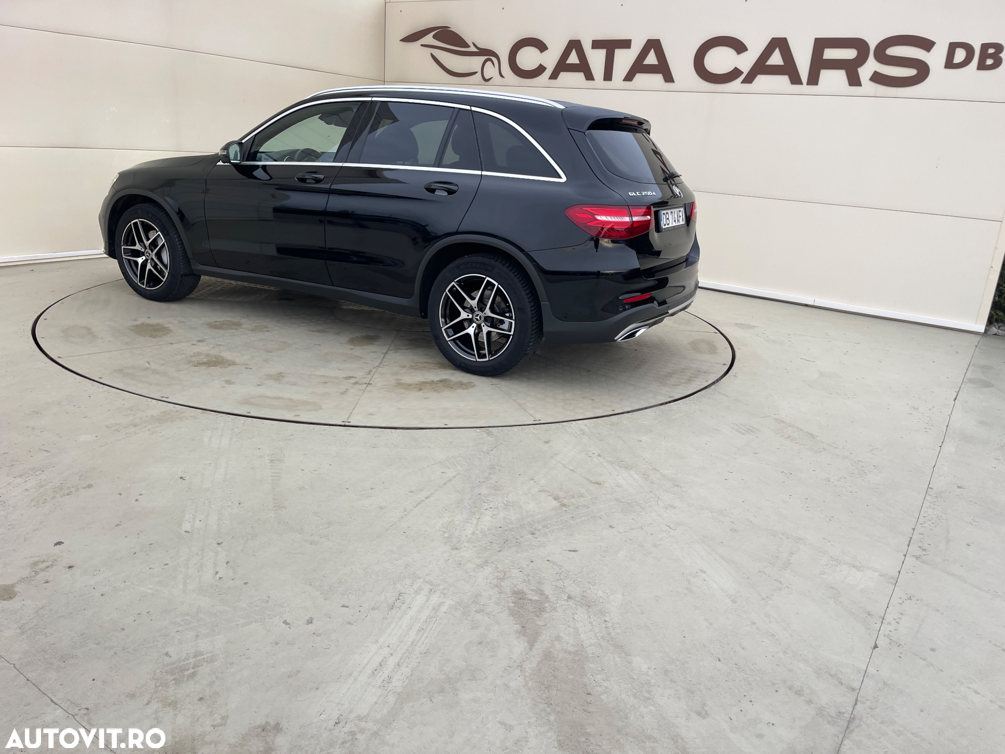 Mercedes-Benz GLC 250 d 4Matic 9G-TRONIC AMG Line - 9