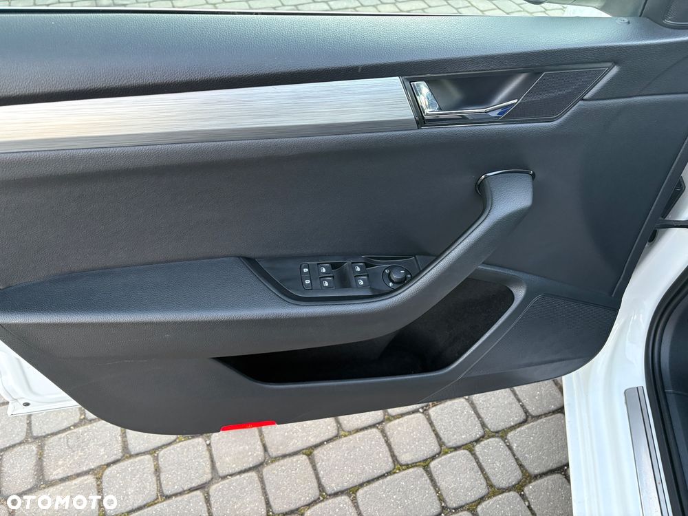 Skoda Superb 2.0 TDI Style - 19