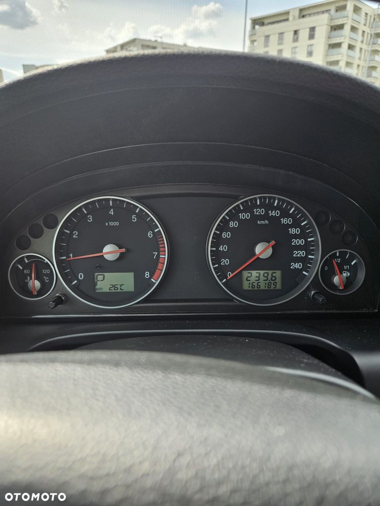 Ford Mondeo 2.5 V6 Ghia - 18