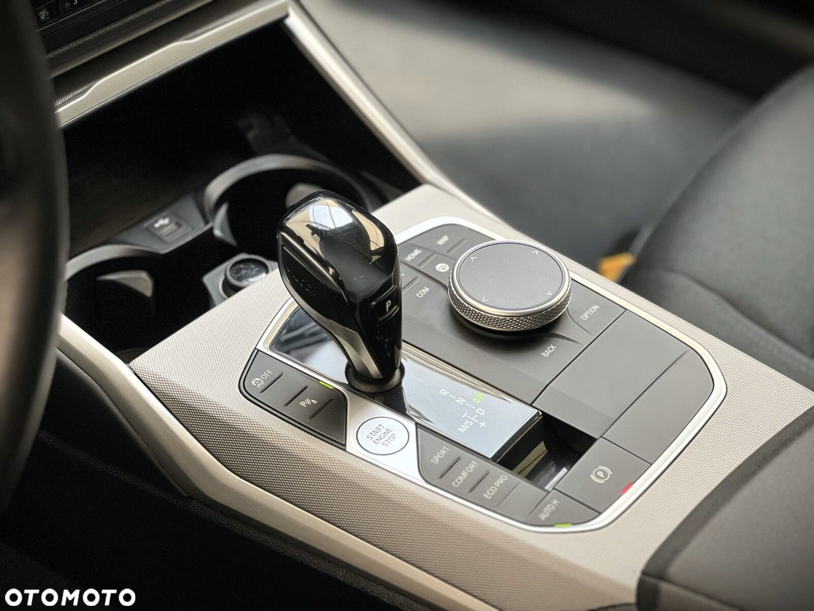 BMW Seria 3 - 16