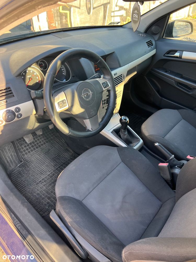 Opel Astra 1.4 - 10