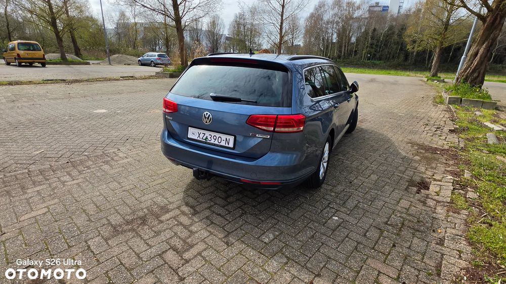 Volkswagen Passat - 6