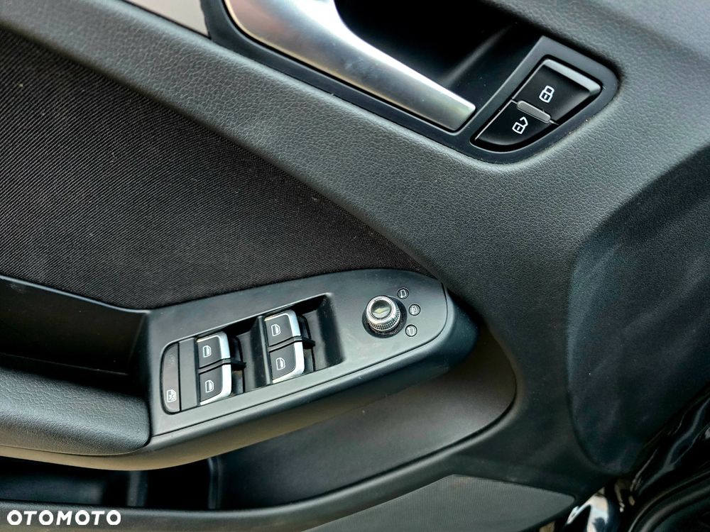 Audi A4 Avant 2.0 TDI DPF Ambiente - 14