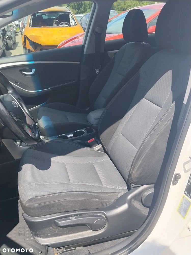 Hyundai i30 - 15
