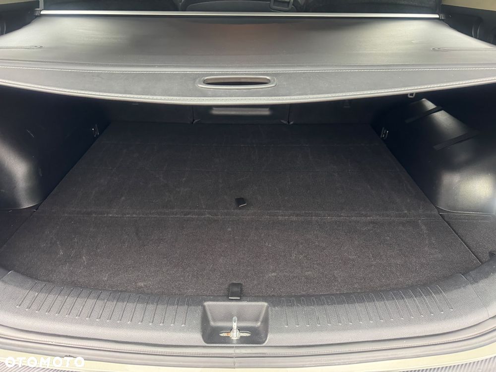 Kia Carens 1.6 GDI Dream Team Edition - 17