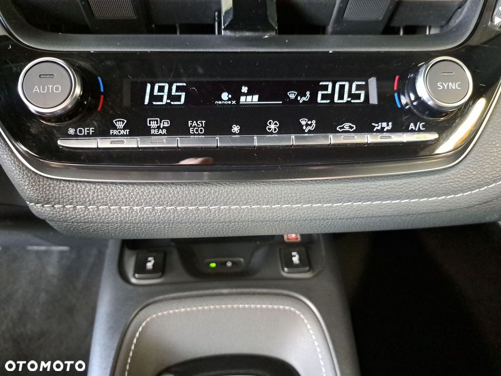 Toyota Corolla 1.8 Hybrid Style - 26