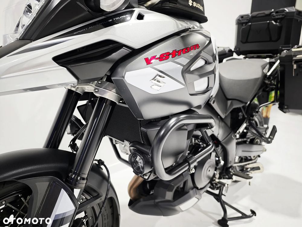 Suzuki V-STROM - 21